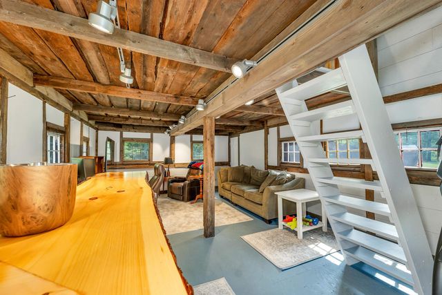 38 Water Street, Bradford, NH 03221