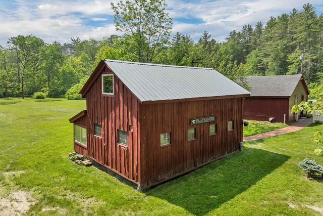 38 Water Street, Bradford, NH 03221