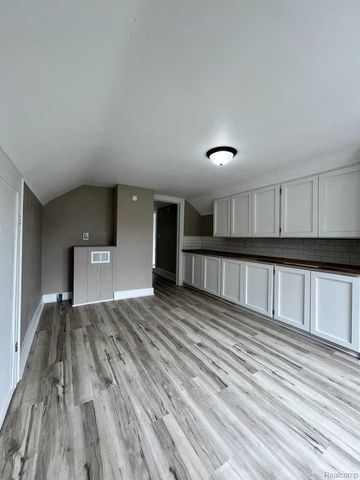 657 Allen Avenue, Muskegon, MI 49442