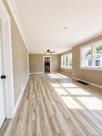 657 Allen Avenue, Muskegon, MI 49442