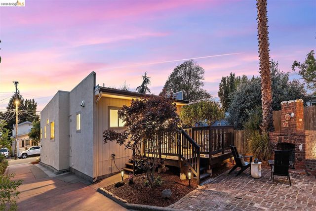 1011 Pomona Ave, Albany, CA 94706