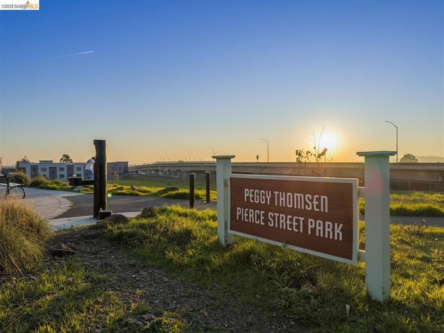 1011 Pomona Ave, Albany, CA 94706
