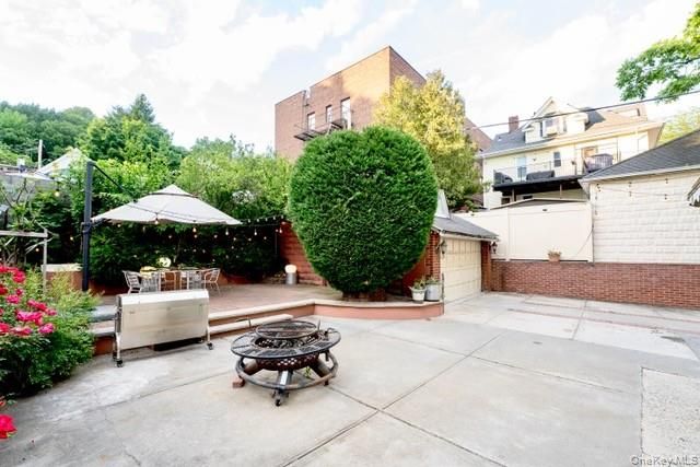8019 85th Road, Woodhaven, NY 11421