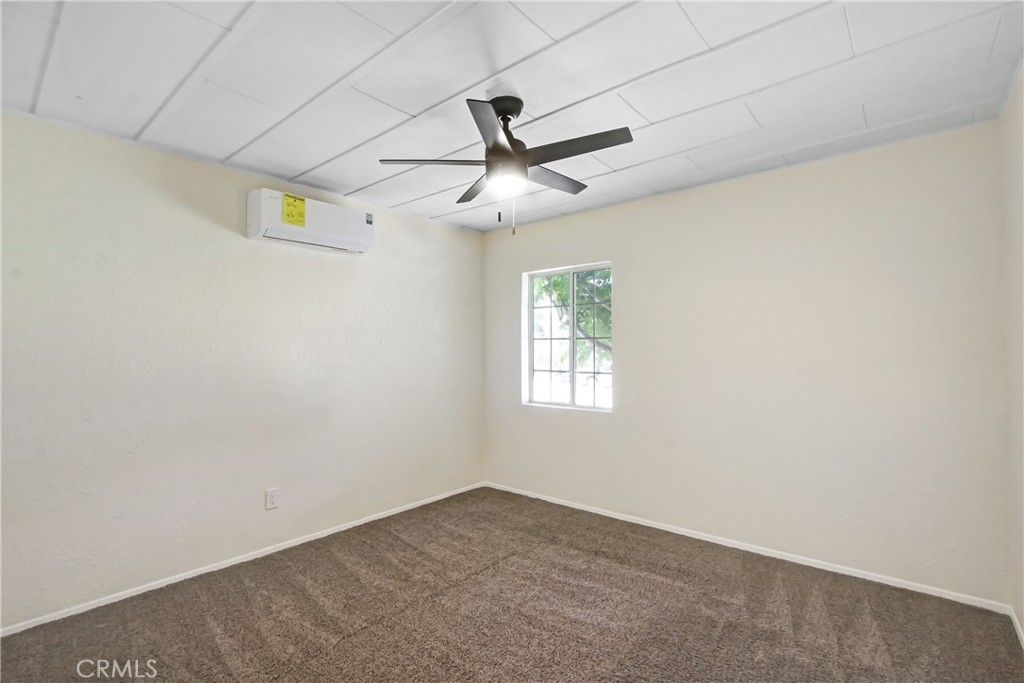 Image 13 of property listing at 26359 Girard, Hemet, CA 92544