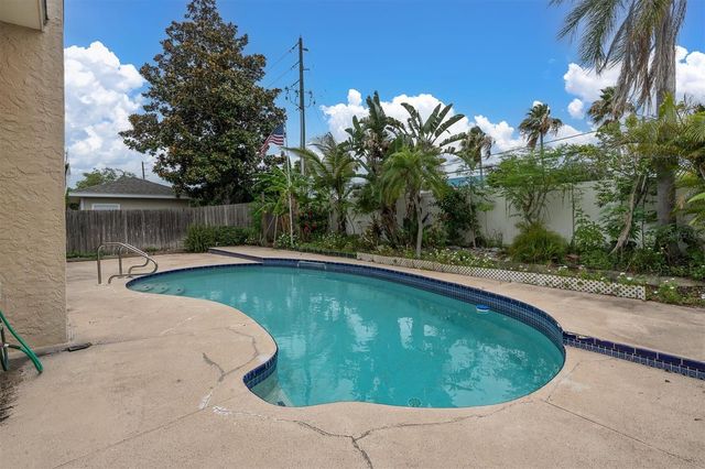 12924 129TH AVENUE, Largo, FL 33774