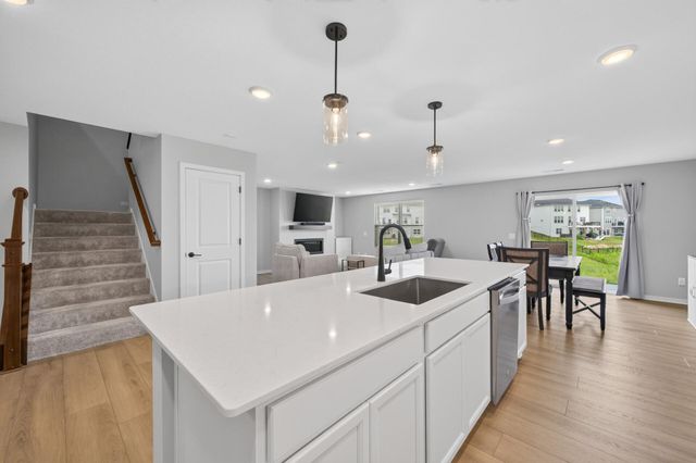 6178 Highland Hills Circle S, Cottage Grove, MN 55016