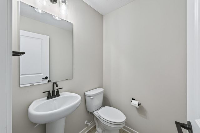 6178 Highland Hills Circle S, Cottage Grove, MN 55016