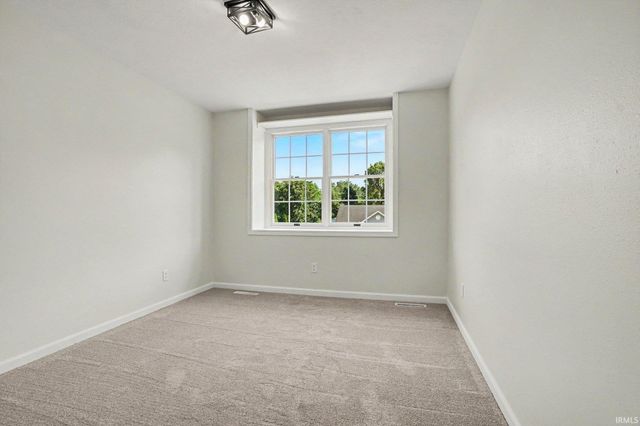 30111 Wyndtree Boulevard, Elkhart, IN 46516