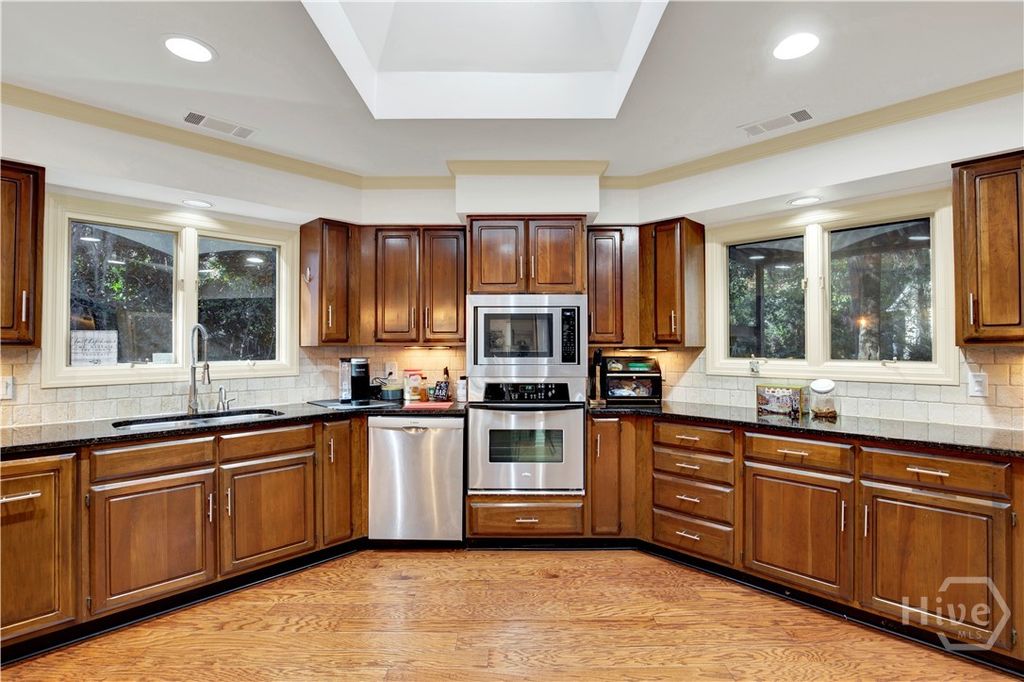 Image 12 of property listing at 217 Wiley Bottom Road, Savannah, GA 31411