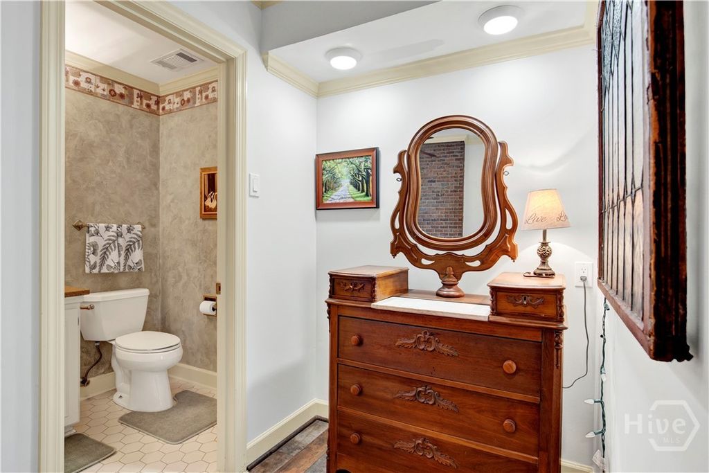 Image 18 of property listing at 217 Wiley Bottom Road, Savannah, GA 31411