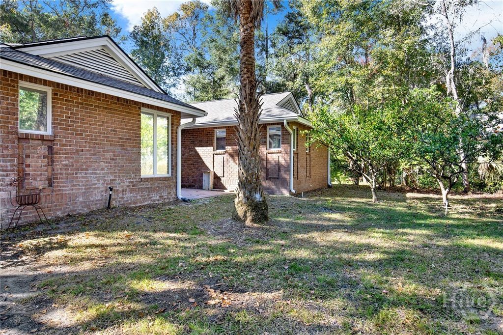 Image 37 of property listing at 217 Wiley Bottom Road, Savannah, GA 31411