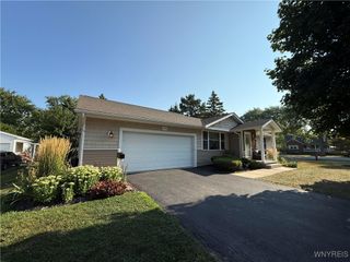 890 Onondaga Street, Lewiston, NY 14092