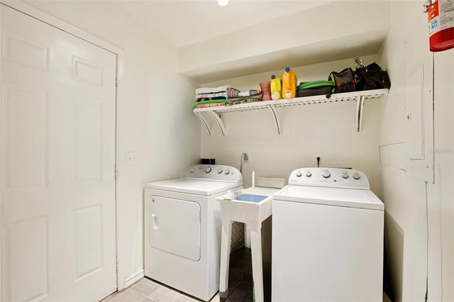 5936 ALBERT PLACE, Sarasota, FL 34231