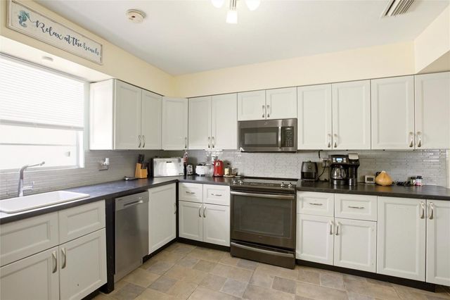 5936 ALBERT PLACE, Sarasota, FL 34231