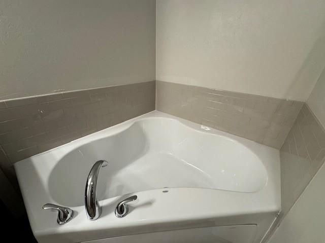 2417 Northcreek Lane, Oklahoma City, OK 73128