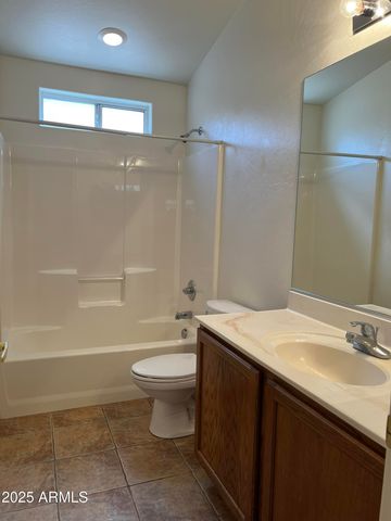 4872 E Meadow Vista Drive, Cornville, AZ 86325