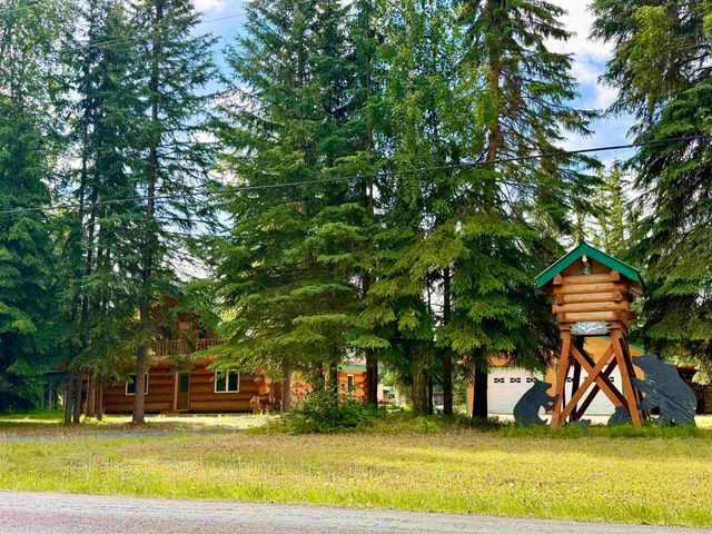 1855 PERSINGER DRIVE, North Pole, AK 99705