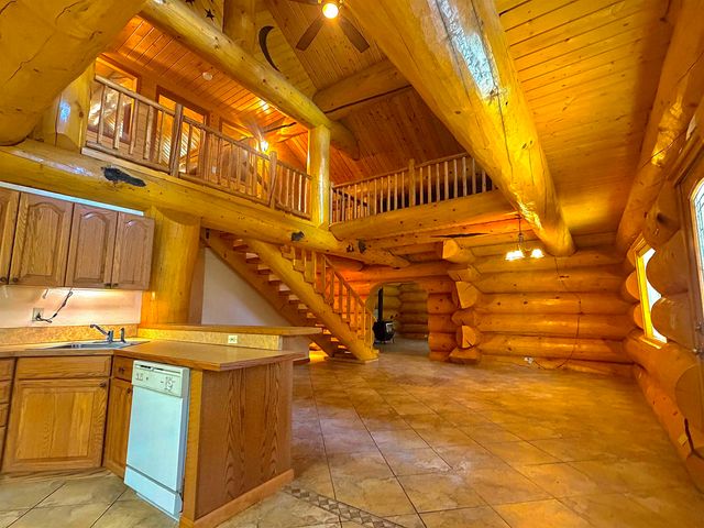 1855 PERSINGER DRIVE, North Pole, AK 99705