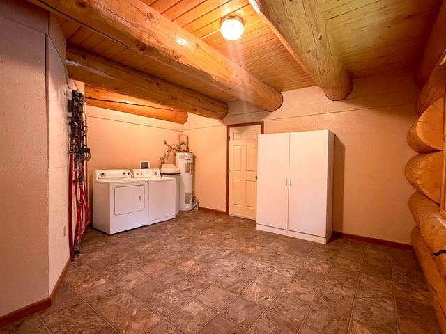 1855 PERSINGER DRIVE, North Pole, AK 99705