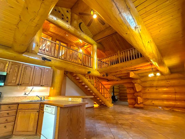 1855 PERSINGER DRIVE, North Pole, AK 99705