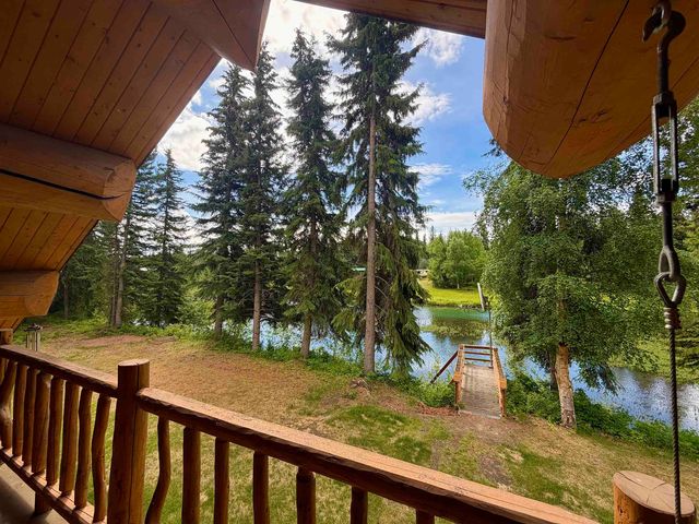 1855 PERSINGER DRIVE, North Pole, AK 99705