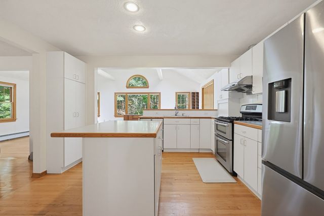 109 Davis Road, Bedford, MA 01730
