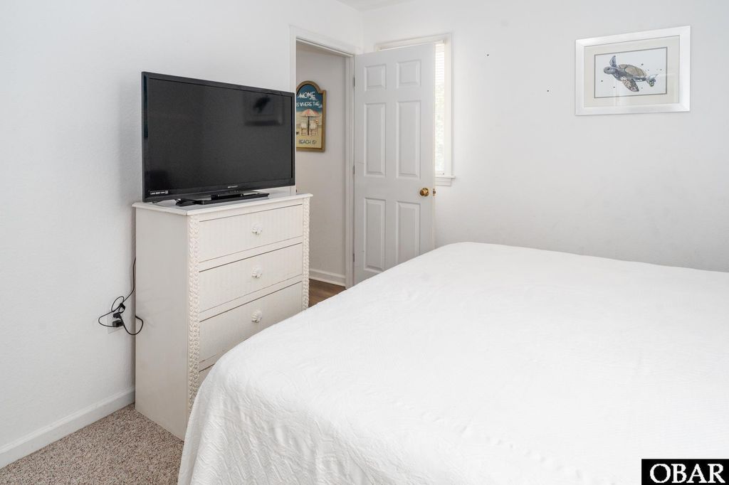 Image 18 of property listing at 631 Skimmer Court Lot 17, Corolla, NC 27927
