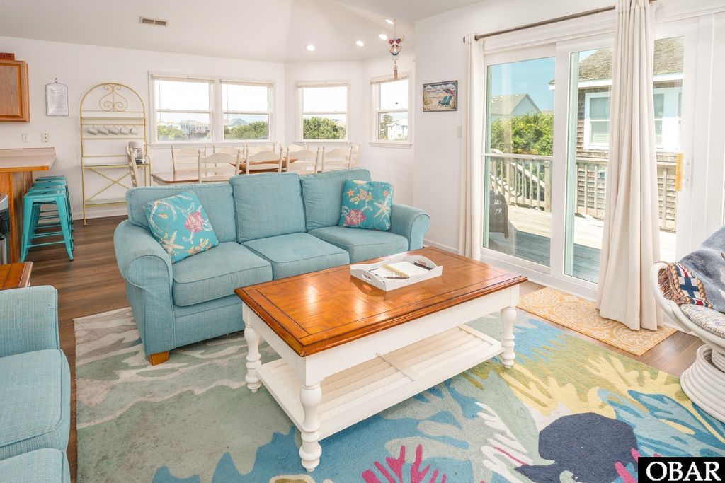 Image 10 of property listing at 631 Skimmer Court Lot 17, Corolla, NC 27927
