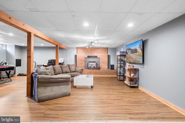 76 FELLOWSHIP CT, Martinsburg, WV 25405