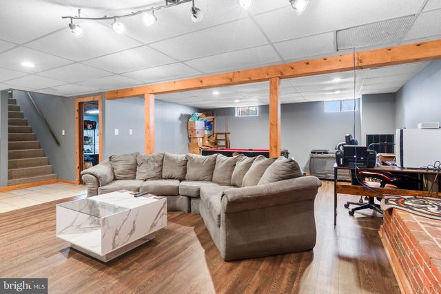 76 FELLOWSHIP CT, Martinsburg, WV 25405