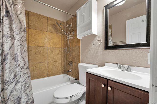 6218 Stone Valley Drive, San Antonio, TX 78242