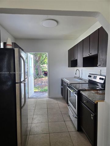 5223 SW 25th St 0, West Park, FL 33023