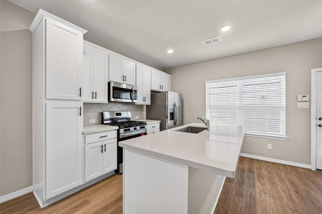 6434 New York, Houston, TX 77021
