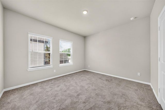 6434 New York, Houston, TX 77021