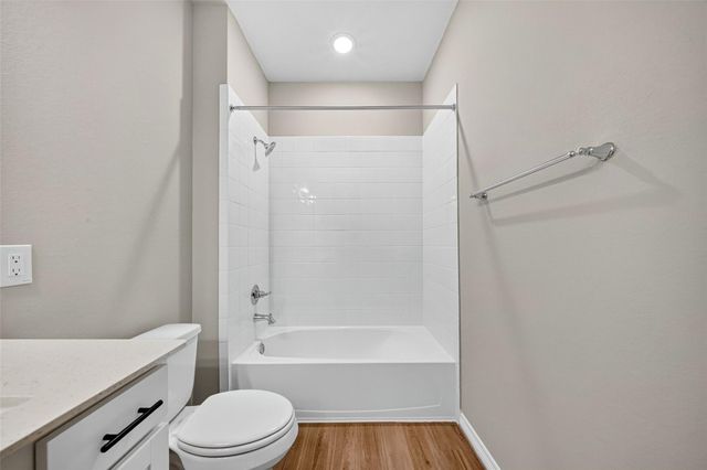 6434 New York, Houston, TX 77021