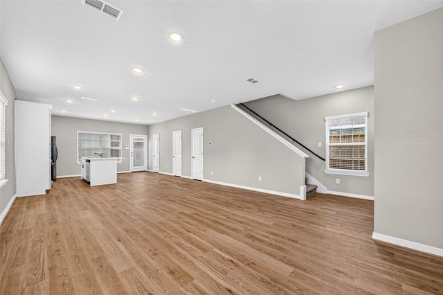6434 New York, Houston, TX 77021