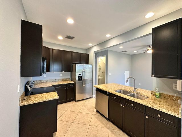 278 Lake Monterey Circle, Boynton Beach, FL 33426