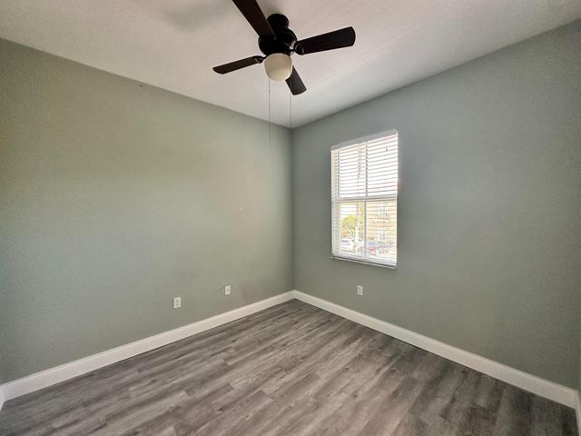 278 Lake Monterey Circle, Boynton Beach, FL 33426