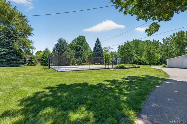 9353 Hill Road, Gaines Township, MI 48473
