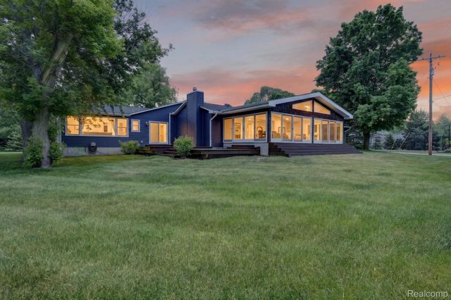 9353 Hill Road, Gaines Township, MI 48473