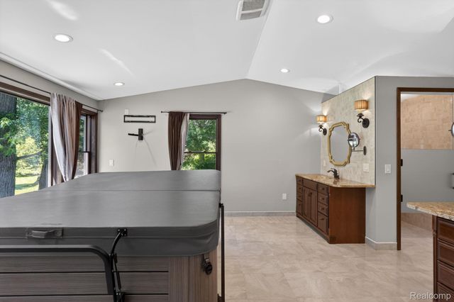 9353 Hill Road, Gaines Township, MI 48473