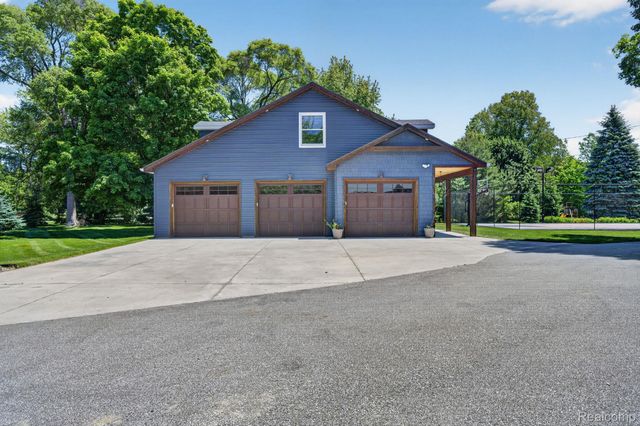 9353 Hill Road, Gaines Township, MI 48473