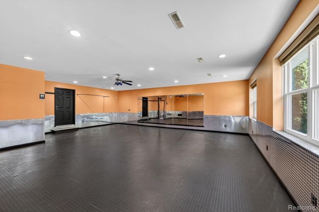 9353 Hill Road, Gaines Township, MI 48473