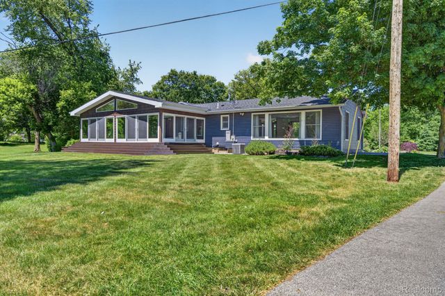9353 Hill Road, Gaines Township, MI 48473