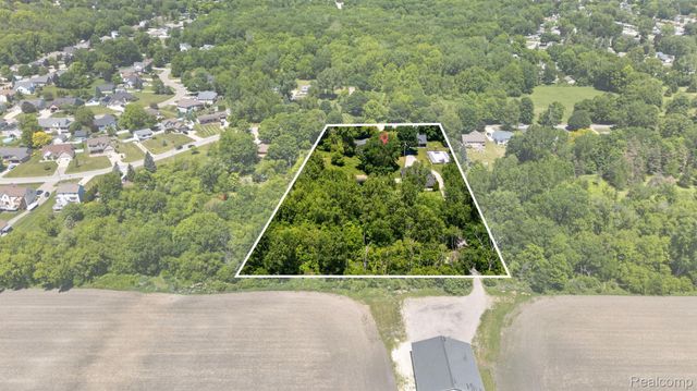 9353 Hill Road, Gaines Township, MI 48473
