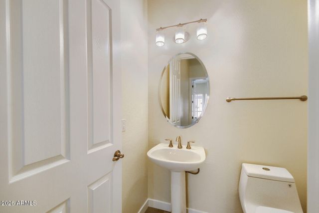 9562 E CAVALRY Drive, Scottsdale, AZ 85262