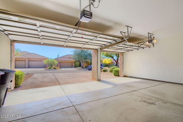 9562 E CAVALRY Drive, Scottsdale, AZ 85262