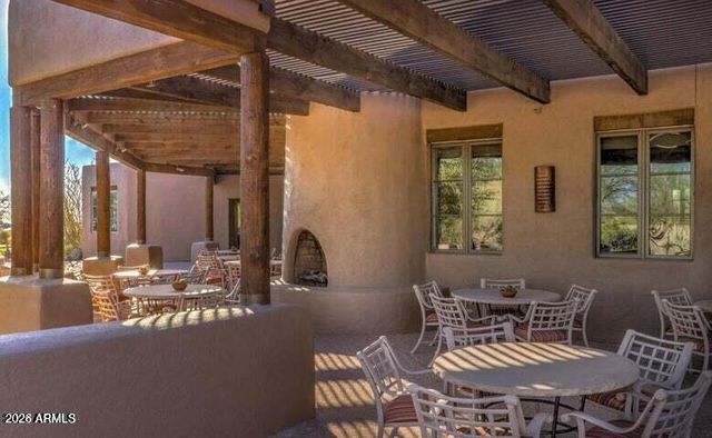 9562 E CAVALRY Drive, Scottsdale, AZ 85262