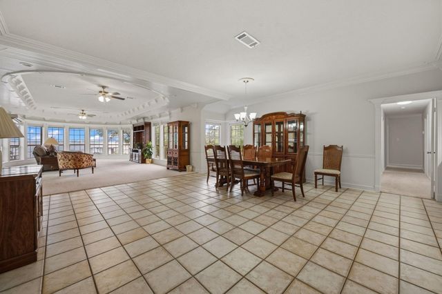 322 Buffalo Court, Livingston, TX 77351