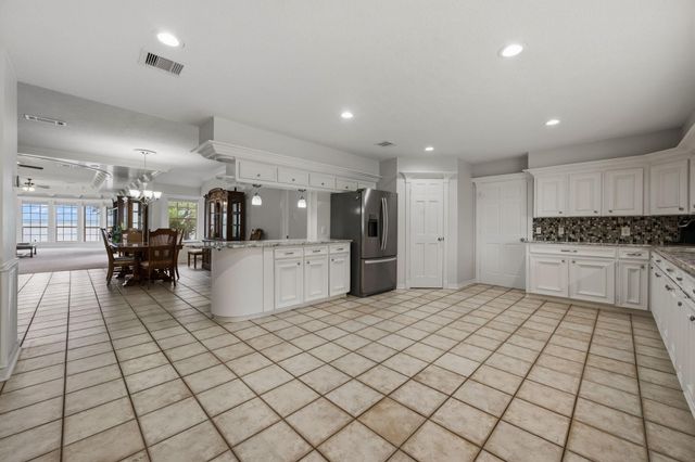 322 Buffalo Court, Livingston, TX 77351